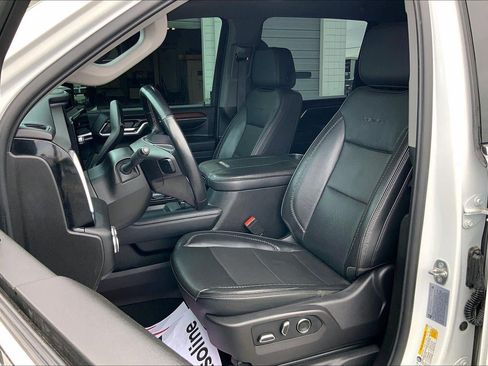 Used 2024 GMC Sierra 2500 Denali w/ Denali Reserve Package AWD/4WD image 21