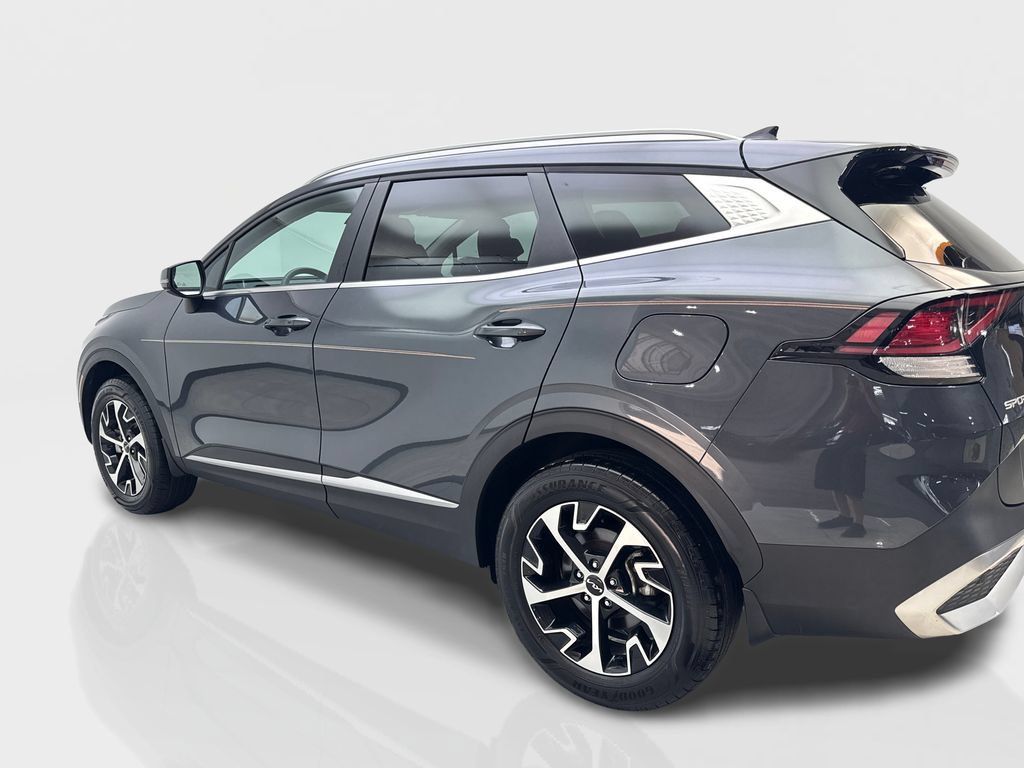 Used 2024 Kia Sportage EX AWD/4WD image 15