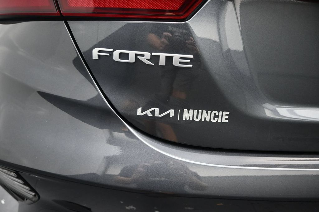 Certified 2023 Kia Forte GT-Line w/ GT-Line Premium Package FWD image 10