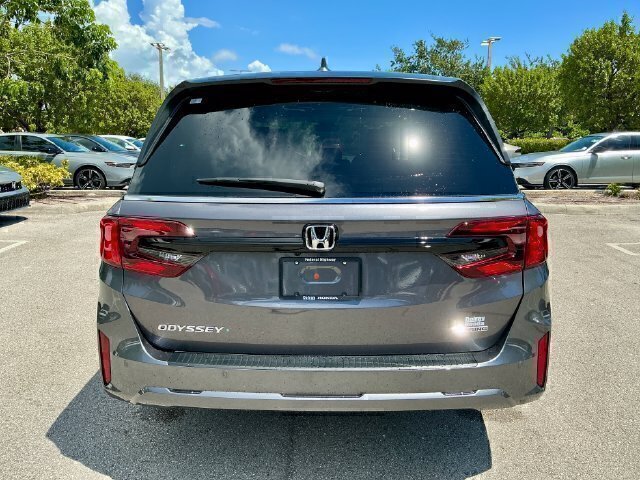 New 2027 Honda Odyssey Touring image 5