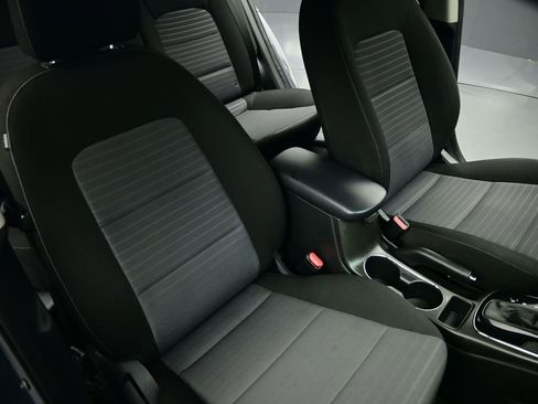 Used 2018 Kia Forte S image 29