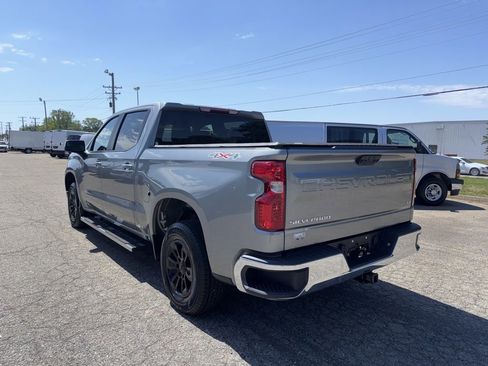 Used 2023 Chevrolet Silverado 1500 LT AWD/4WD image 3