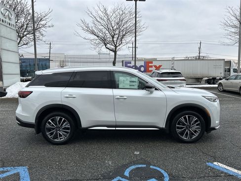 New 2026 INFINITI QX60 Luxe image 9