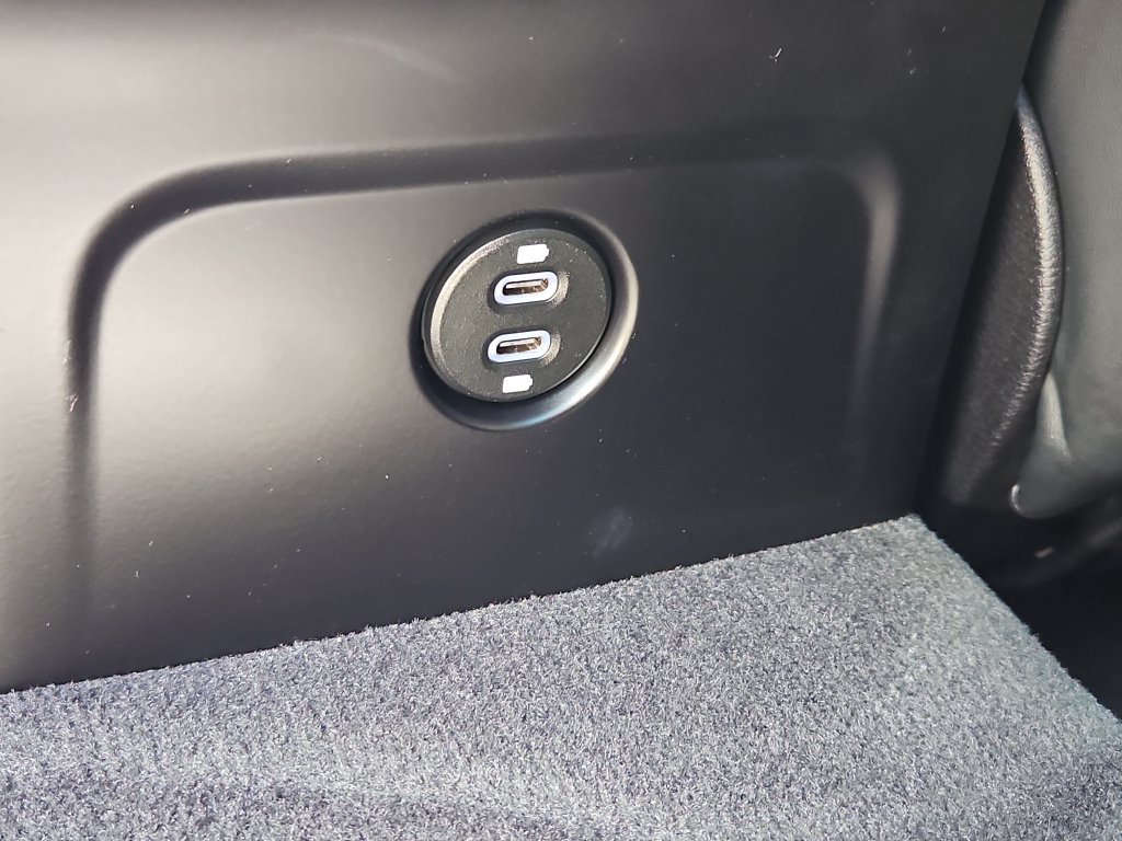 Certified 2024 Porsche Macan S AWD/4WD image 25