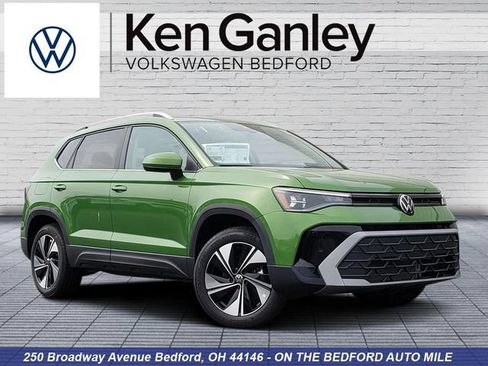 New 2026 Volkswagen Taos SE AWD/4WD image 1