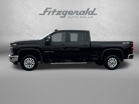 Used 2025 Chevrolet Silverado 2500 LT w/ Convenience Package image 4