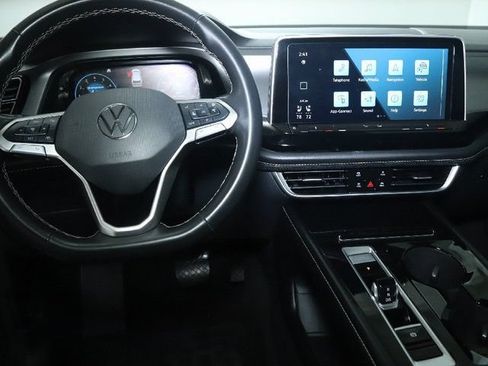 Used 2024 Volkswagen Atlas Cross Sport SE AWD/4WD image 27
