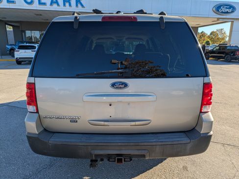Used 2005 Ford Expedition XLT image 5