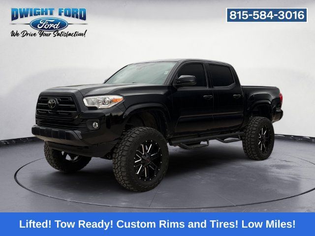 Used 2018 Toyota Tacoma SR AWD/4WD image 1