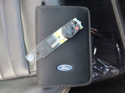 Used 2010 Ford Mustang Convertible image 51