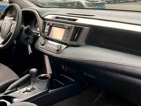 Used 2015 Toyota RAV4 XLE AWD/4WD image 21