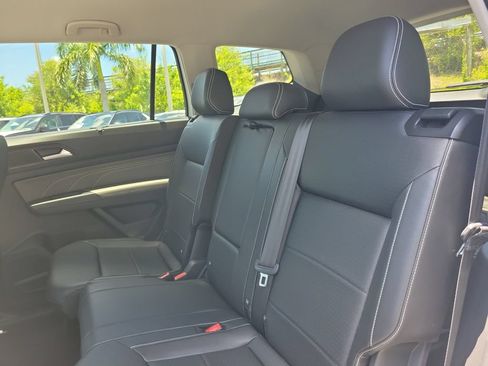 Used 2023 Volkswagen Atlas SE FWD image 10