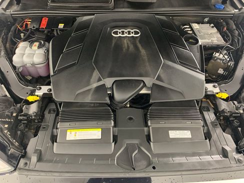Used 2020 Audi Q7 3.0T Prestige w/ Prestige Package image 11