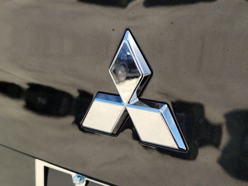 New 2026 Mitsubishi Outlander SE FWD image 8