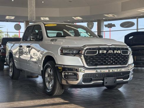 Used 2026 RAM 1500 Big Horn AWD/4WD image 4