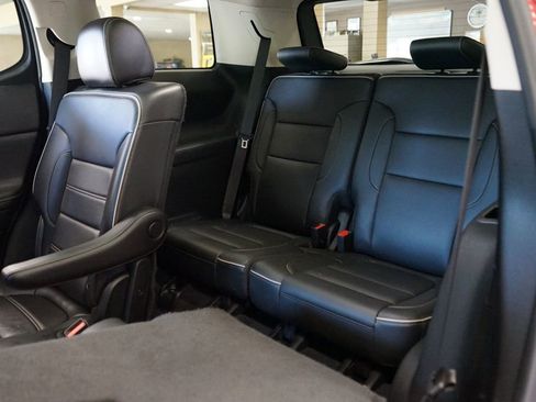 Used 2022 GMC Acadia Denali AWD/4WD image 17