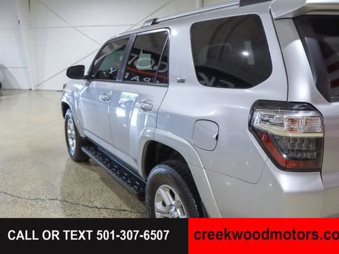 Used 2020 Toyota 4Runner SR5 Premium AWD/4WD image 32