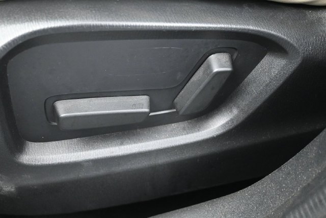 Used 2018 MAZDA CX-5 Touring w/ Preferred Equipment Package FWD image 12