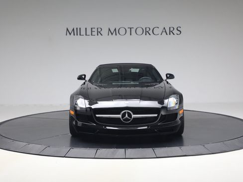 Used 2012 Mercedes-Benz SLS AMG Roadster image 32