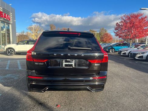 Used 2025 Volvo XC60 B5 Ultra w/ Climate Package image 5