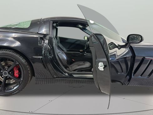 Used 2012 Chevrolet Corvette Grand Sport w/ 4LT Preferred Equipment Group RWD image 33
