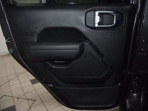 Used 2026 Jeep Wrangler Unlimited Rubicon w/ Safety Group AWD/4WD image 45