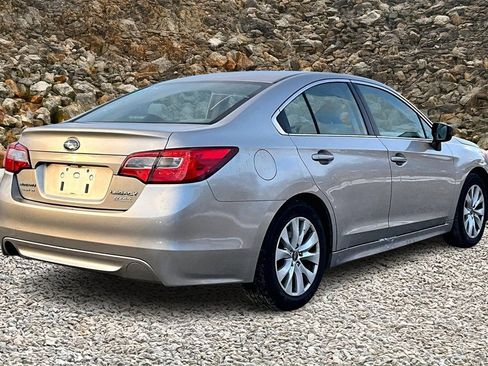Used 2016 Subaru Legacy 2.5i image 2