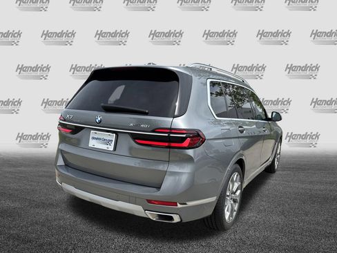 Certified 2024 BMW X7 xDrive40i w/ Premium Package AWD/4WD image 11