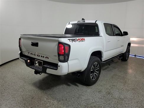 Used 2023 Toyota Tacoma TRD Sport image 4