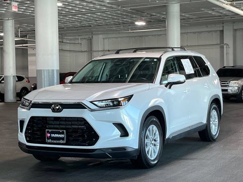 Used 2024 Toyota Grand Highlander AWD Hybrid image 4
