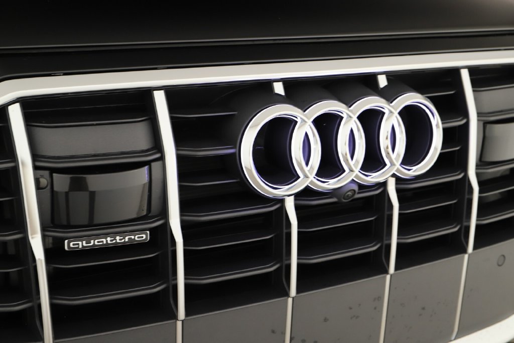 Used 2023 Audi Q7 2.0T Premium AWD/4WD image 35