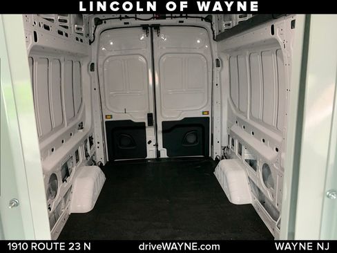 Used 2023 Ford Transit 250 148 High Roof AWD image 13