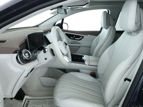 Used 2023 Mercedes-Benz EQE 500 4MATIC SUV image 18