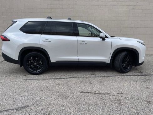 Used 2024 Toyota Grand Highlander Limited image 6