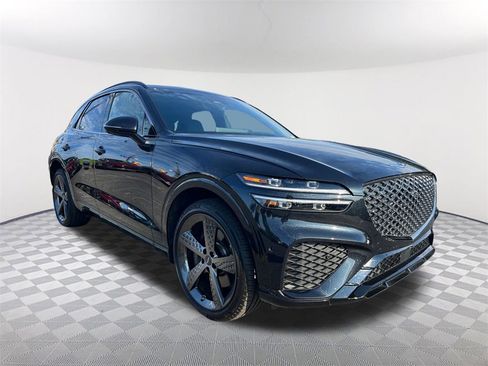 Used 2025 Genesis GV70 2.5T w/ Sport Prestige Package image 3