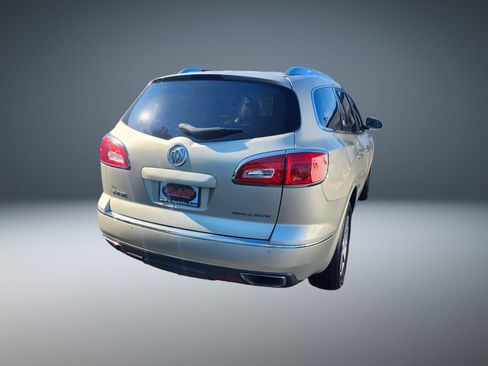 Used 2015 Buick Enclave Leather FWD image 3