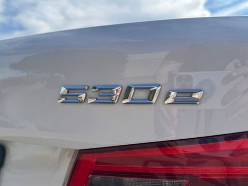 Used 2018 BMW 530e image 8