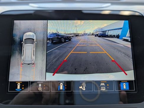 Used 2024 Chevrolet Equinox RS w/ RS Leather Package image 24