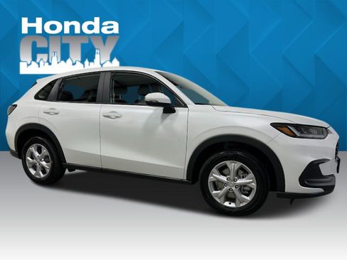 Used 2025 Honda HR-V LX image 7