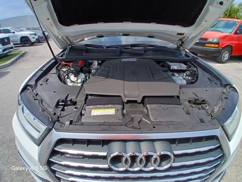 Used 2018 Audi Q7 3.0T Premium Plus AWD/4WD image 25