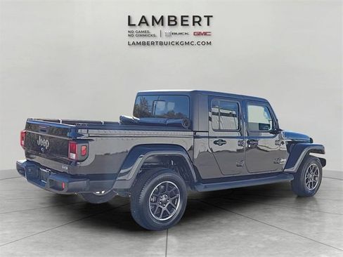 Used 2023 Jeep Gladiator Overland image 10