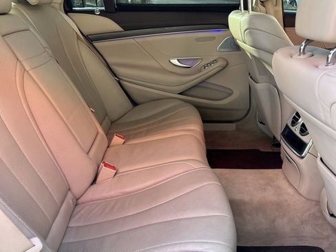 Used 2018 Mercedes-Benz S 450 Sedan image 20