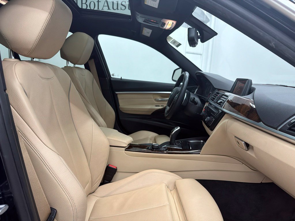 Used 2017 BMW 330i Sedan RWD image 32