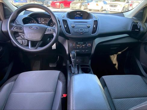 Used 2018 Ford Escape SE image 16