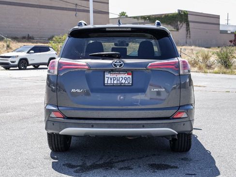 Used 2017 Toyota RAV4 Limited w/ Preferred Accessory Package FWD image 5