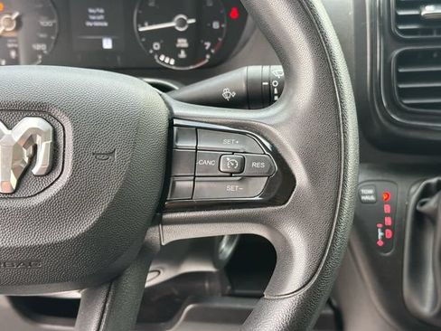 Used 2023 RAM ProMaster 2500 FWD image 13