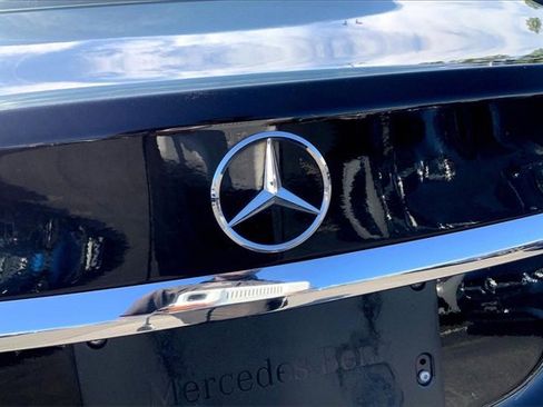 Used 2018 Mercedes-Benz C 300 4MATIC Sedan image 28