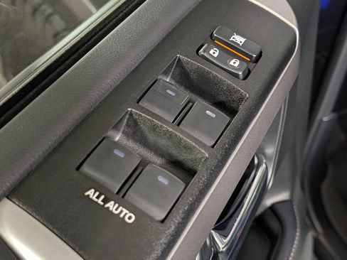 Used 2021 Toyota 4Runner SR5 Premium w/ Moonroof Package AWD/4WD image 26