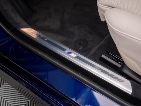 New 2026 BMW 750e xDrive AWD/4WD image 16