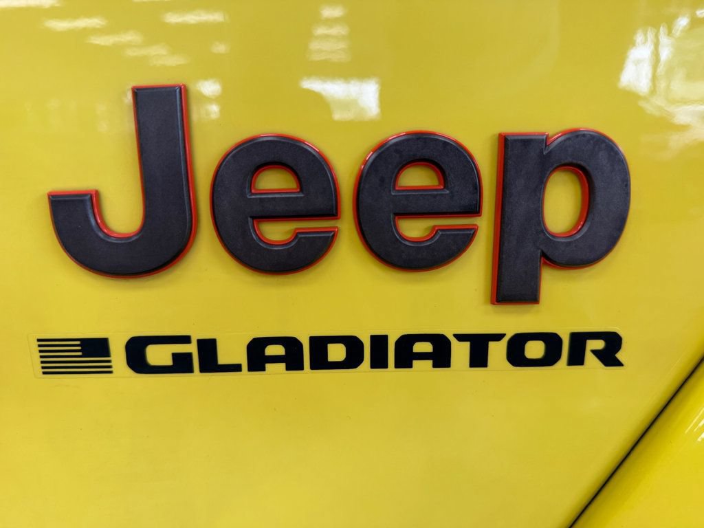Used 2023 Jeep Gladiator Mojave w/ Trailer Tow Package AWD/4WD image 34